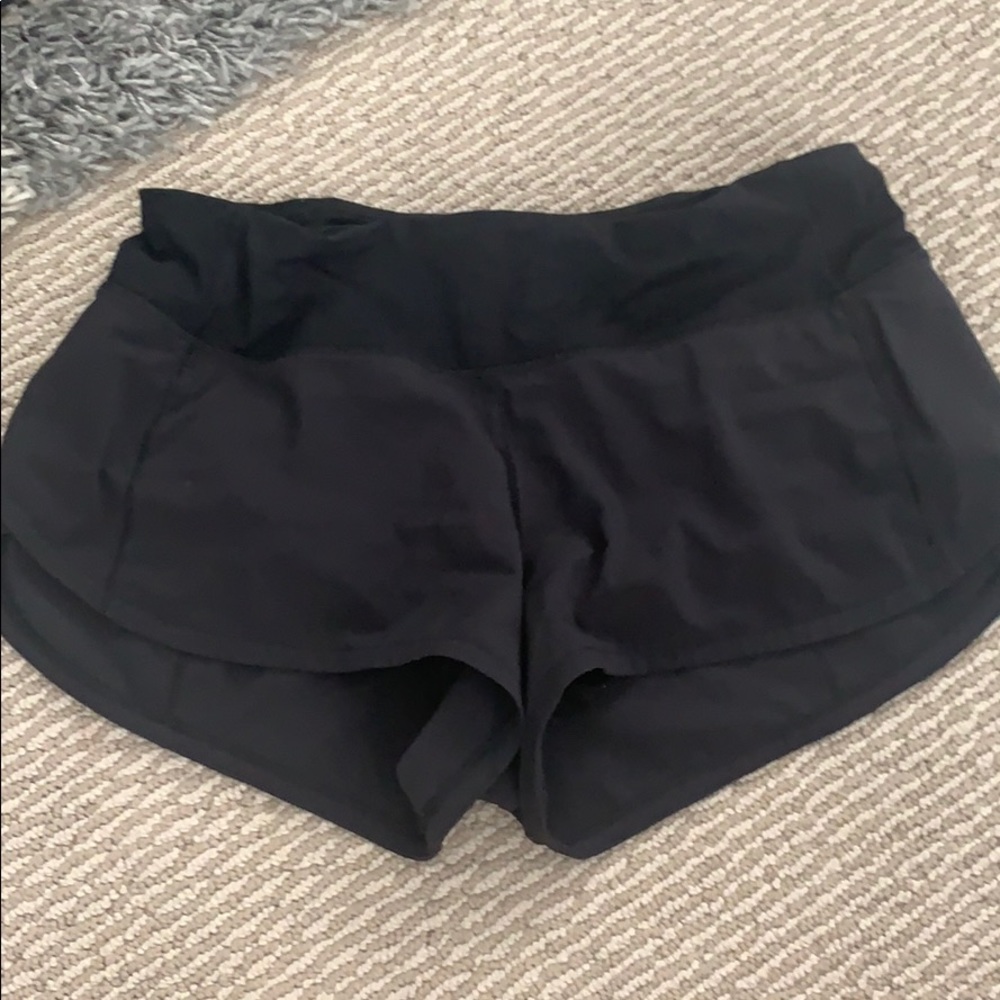 Black Lululemon athletica shorts 2.5 inseam